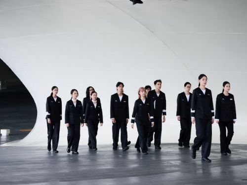 衛武營七週年盛典開跑！「Lucky Seven」Open House歡樂登場，APUJAN詹朴打造全新制服華麗亮相
